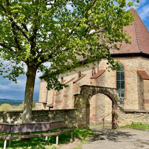 Torbogen an der Bergkirche Nimburg